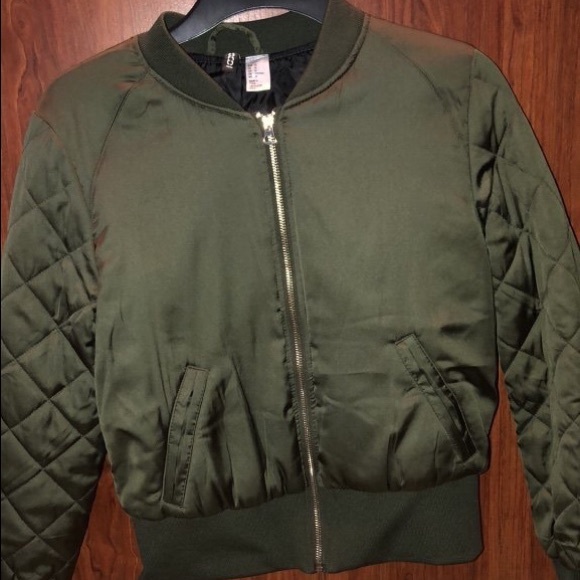 H&M bomber jacket - Picture 1 of 2